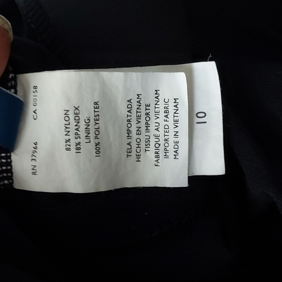 JANTZEN Ruched Tummy Control One Piece Swimsuit - Picture 6 of 6